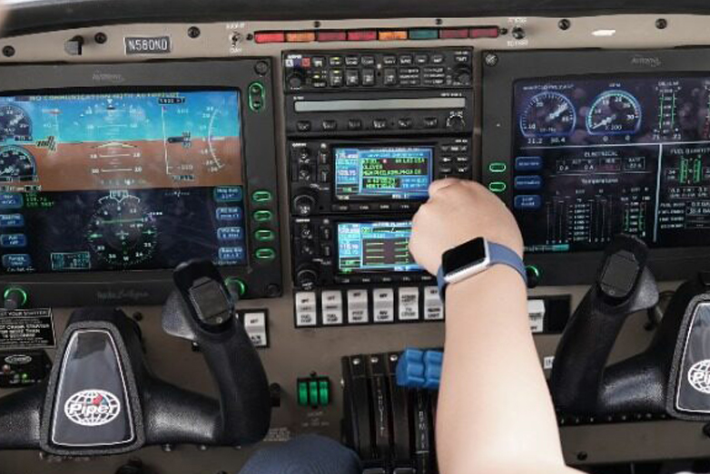 Instrument Flight Training in Cockpit G1000